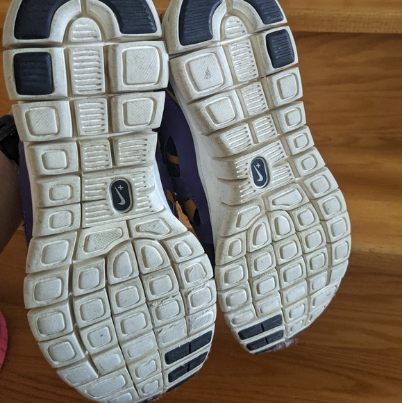 Nike Free run running shoes - Picture 3 of 4